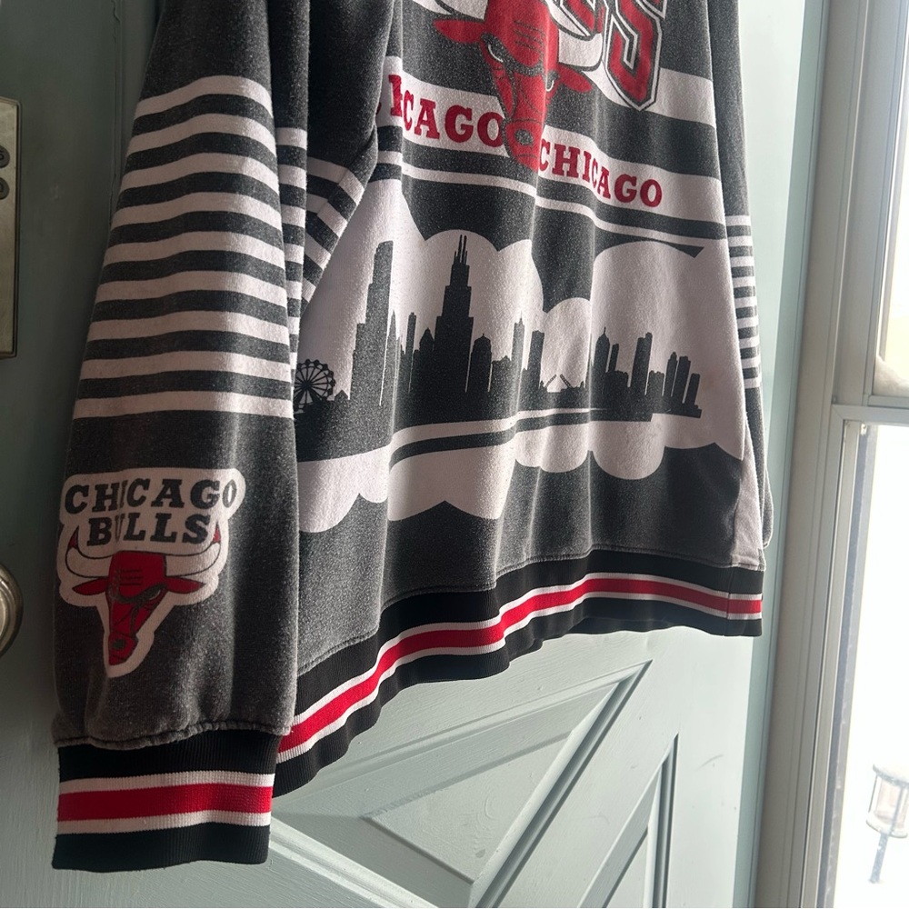 Vintage 90s Chicago Bulls Sweatshirt All Over Print Crew Neck Basketball NBA XXL - Picture 8 of 13